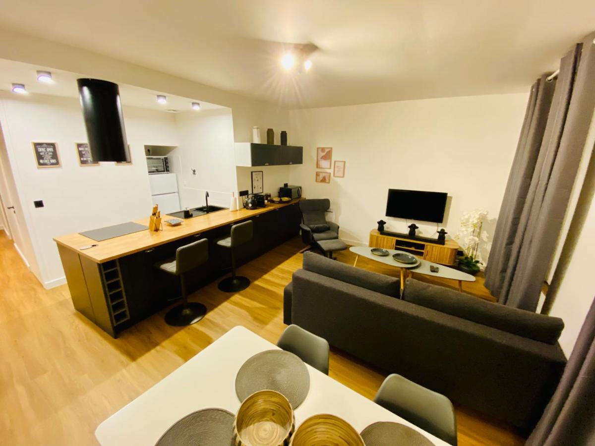 50M2 Flat In Heart Of Orleans - Canal Foot & Bein Buitenkant foto