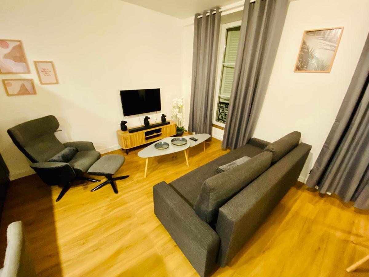 50M2 Flat In Heart Of Orleans - Canal Foot & Bein Buitenkant foto